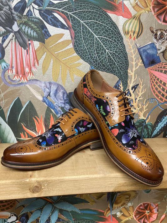 Justin Reess Otis Butterfly Brogue in Tan