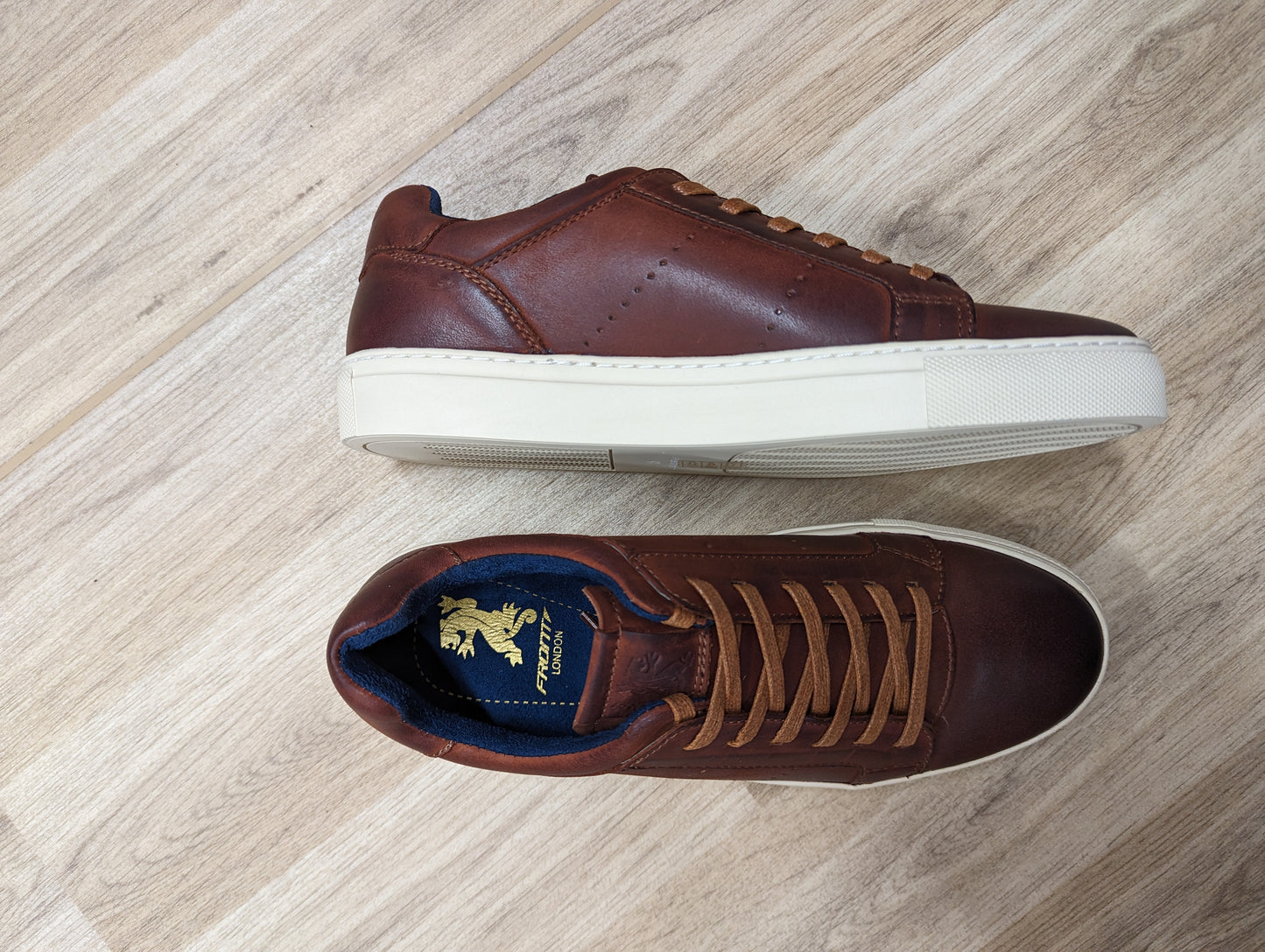 Front Bronx Tan Trainers